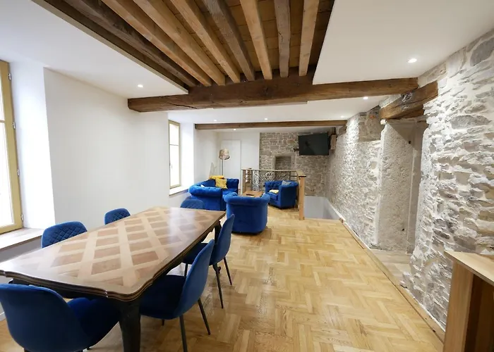 Apartment De *